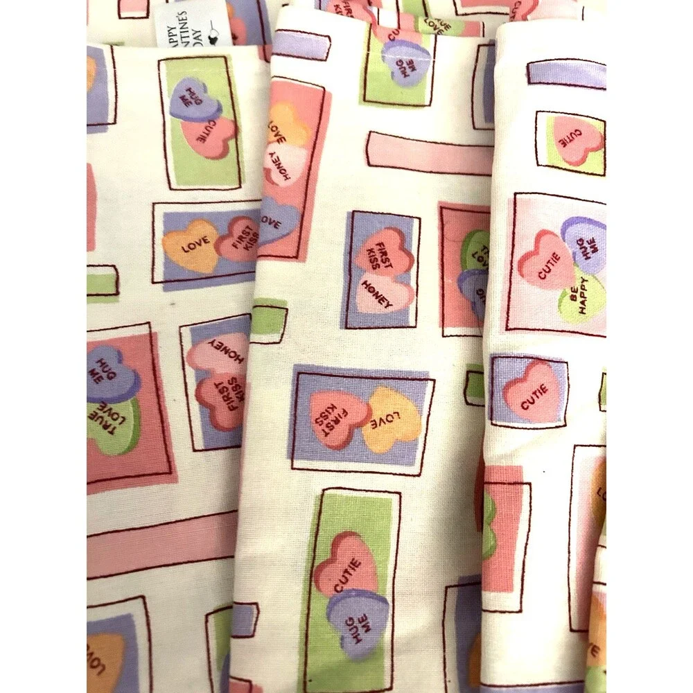 Kohls Happy Valentines Day Oblong Tablecloth 60 x 85